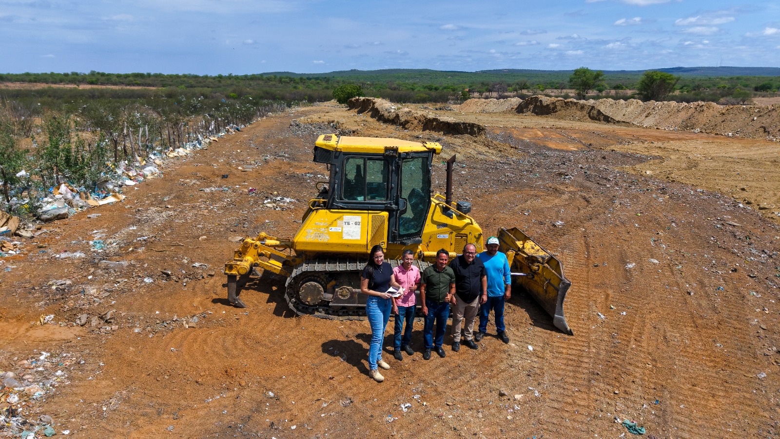 Piauí Serviços e Locação executa obras de erradicação do lixão de Fronteiras do Piauí